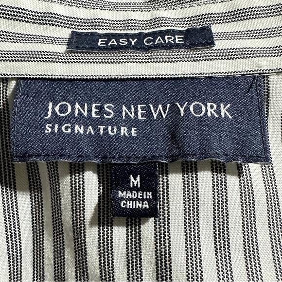 Jones New York Signature Gray & White Striped Button-Down Shirt – Size M - Picture 3 of 6
